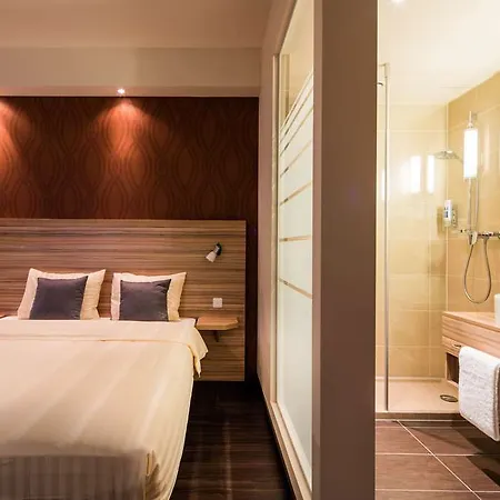 Hotel Staycity - 3*