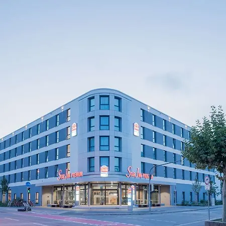 Hotel Staycity - 3*