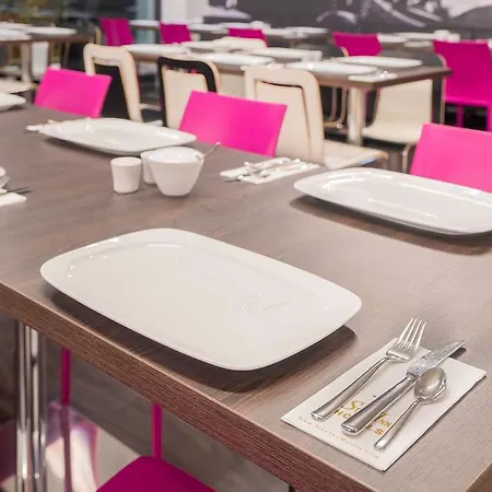 Staycity - فندق 3*