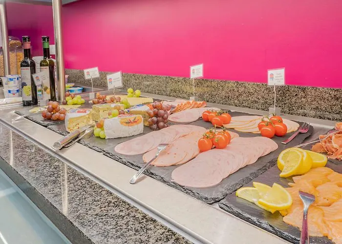 호텔 Staycity - 3*